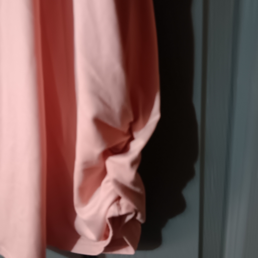 Women's Short Sleeve Boatneck Top in Blush Pink - Picture 3 of 6